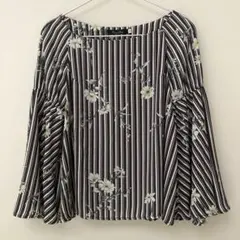 【美品】【COCO DEAL】ベルスリーブブラウス ストライプ 花柄 Mのサムネイル