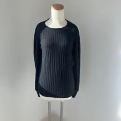 M size 黒いリブ編み長袖ニット❣️