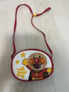 アンパンマン ショルダーバッグ レッド　ベビー　キッズ　小物入れ