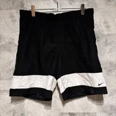 NIKE ナイキ ハーフパンツ バイカラー M 黒白 トレーニング モノトーンのサムネイル