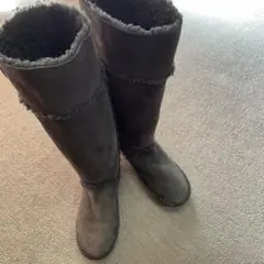 トリーバーチ　めちゃ暖かなムートンブーツ