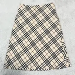2025年最新】バーバリーチェックスカートの人気アイテム - メルカリ