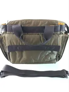 Item thumbnail for item e125dd68-35d8-44e6-861b-54ce4b05fa80