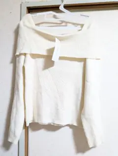 新品タグ付き ハニーズ 白ニットトップス M ②