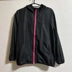 フード付き　ブラック　ジャンパー　スポーツ　ジャージ