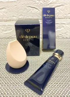 クレ・ド・ポーボーテ　タンクレームエクラn オークル20　レポンジュ