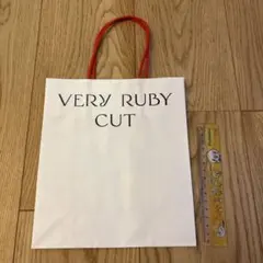 VERY RUBY CUT ショップ袋 紙袋のサムネイル