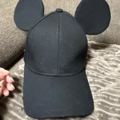 ミッキーマウス耳付き黒キャップ