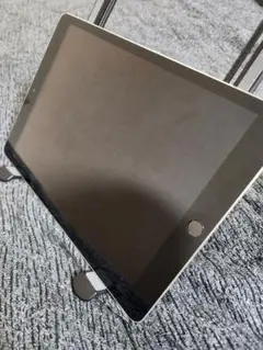 Apple iPad シルバー 9世代 64gb キーボードケース付き