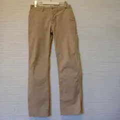 ベージュ スリムフィット チノパン