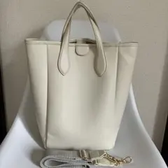 ♡2way ショルダーバッグ ホワイト♡美品^ ^早い者勝ち☺︎のサムネイル