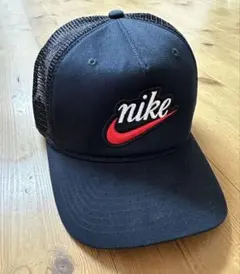 ナイキ クラシック99 メッシュキャップ レトロロゴ 緑ツバ ネイビー 黒のサムネイル
