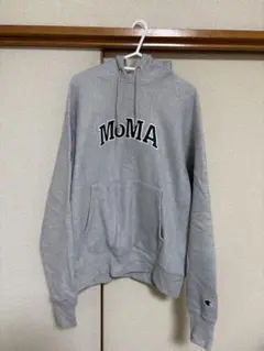 MoMA champion パーカー