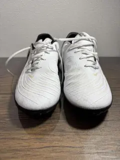 Nike Phantom フットサルシューズ ホワイト/ブラック/ゴールド