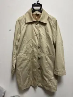 Disney Fantasy Shop ベージュコート