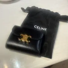 CELINE トリオンフ 三つ折り財布 ブラック 箱 収納袋付き - メルカリ