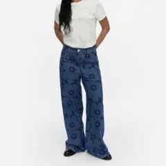 Marimekko ウニッコ柄 デニムパンツ ストレートのサムネイル