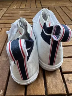 ハイカット スニーカー