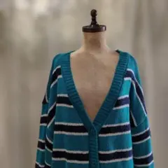 ターコイズ ストライプ Vネック ニット