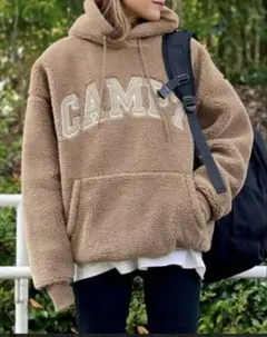 【新品】CAMP7 ボアロゴパーカー ブラウン Lサイズ　タグ付きのサムネイル