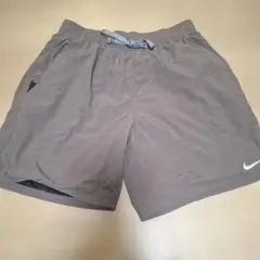 美品‼️　NIKE ショートパンツ ハーフパンツ グレー