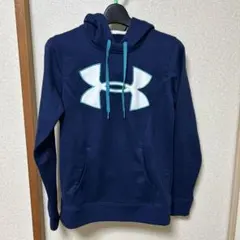 アンダーアーマー　ネイビーパーカー