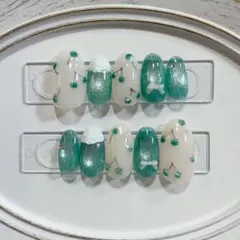 【現品・即購入可】ネイルチップ ハンドメイド グリーンマグ さくらんぼネイル