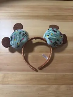 ディズニー　アイスクリーム　カチューシャ　チョコミント