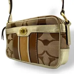 美品 COACH コーチ ショルダーバッグ 斜め掛け シグネチャー ターンロック