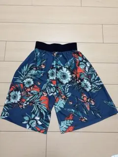 ボタニカル柄 キュロットパンツのサムネイル