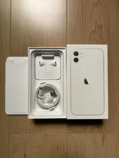 純正　iPhone11の空箱　新品未使用のイヤホン　とLightningケーブル