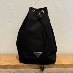PRADA ブラック 巾着ポーチ　バッグ　トライアングルロゴ　プラダ