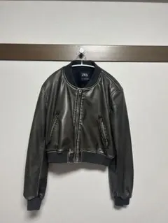 ZARA ダークグレー レザーボンバージャケット
