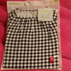 ユニクロ　スクエアネックT90