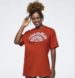 新作未開封　　ZUMBA Tシャツ　《赤》