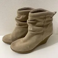 Alphabet’s alphabet スエード調 ショートブーツ ベージュ