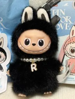 100%正規品!!!POPMART PIN FOR LOVE ラブブイニシャルR