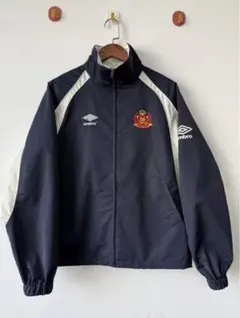 umbro ナイロンジャケット M ネイビー 中古・古着通販】UMBRO (アンブロ) ナイロンジャケット ネイビー