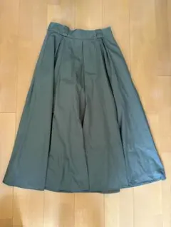 カーキ　ロングフレアスカートのサムネイル