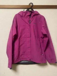 ピンク フード付き マウンテンパーカー