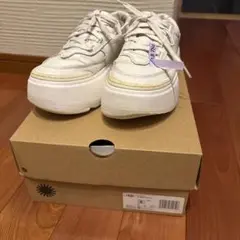UGG 厚底ホワイトスニーカー 6 クリーニング済み