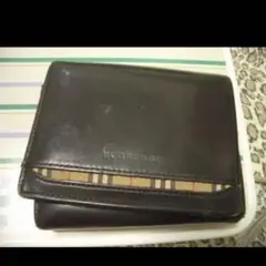 バーバリーの折りたたみ財布
