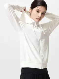 UNIQLO エアリズムUVカットメッシュフルジップパーカ　訳ありのサムネイル