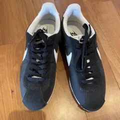 Nike ブラック/ホワイト スニーカー