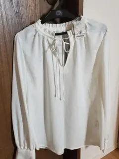 earth リボン付き 長袖ブラウス