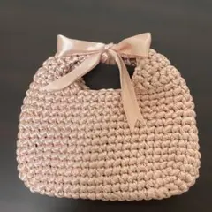 リボン付きピンク編み　ハンドバッグ