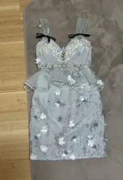 ROBE de FLEURS ペプラムタイトミニドレス