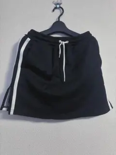 ブラックミニスカート サイドストライプ