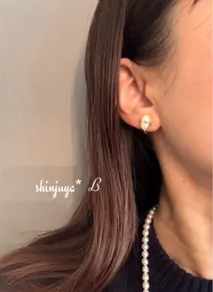 Item thumbnail for item 16583042-356c-4b21-9bd5-00a3da86c5f8