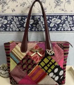 Item thumbnail for item c64cf3c8-56d0-476c-9c98-6c4fa4851d3c